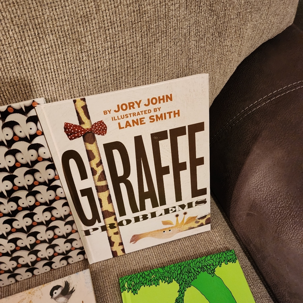 Children's Book Bundle - Picture 2 of 15